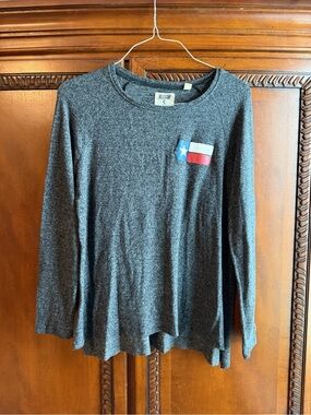 Women's Charcoal Long-Sleeve Crewneck Top with Texas Flag Patch